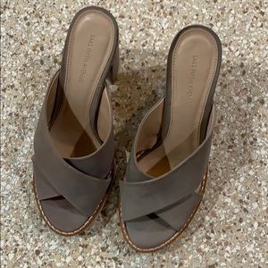 Saks fifth avenue high heel slippers